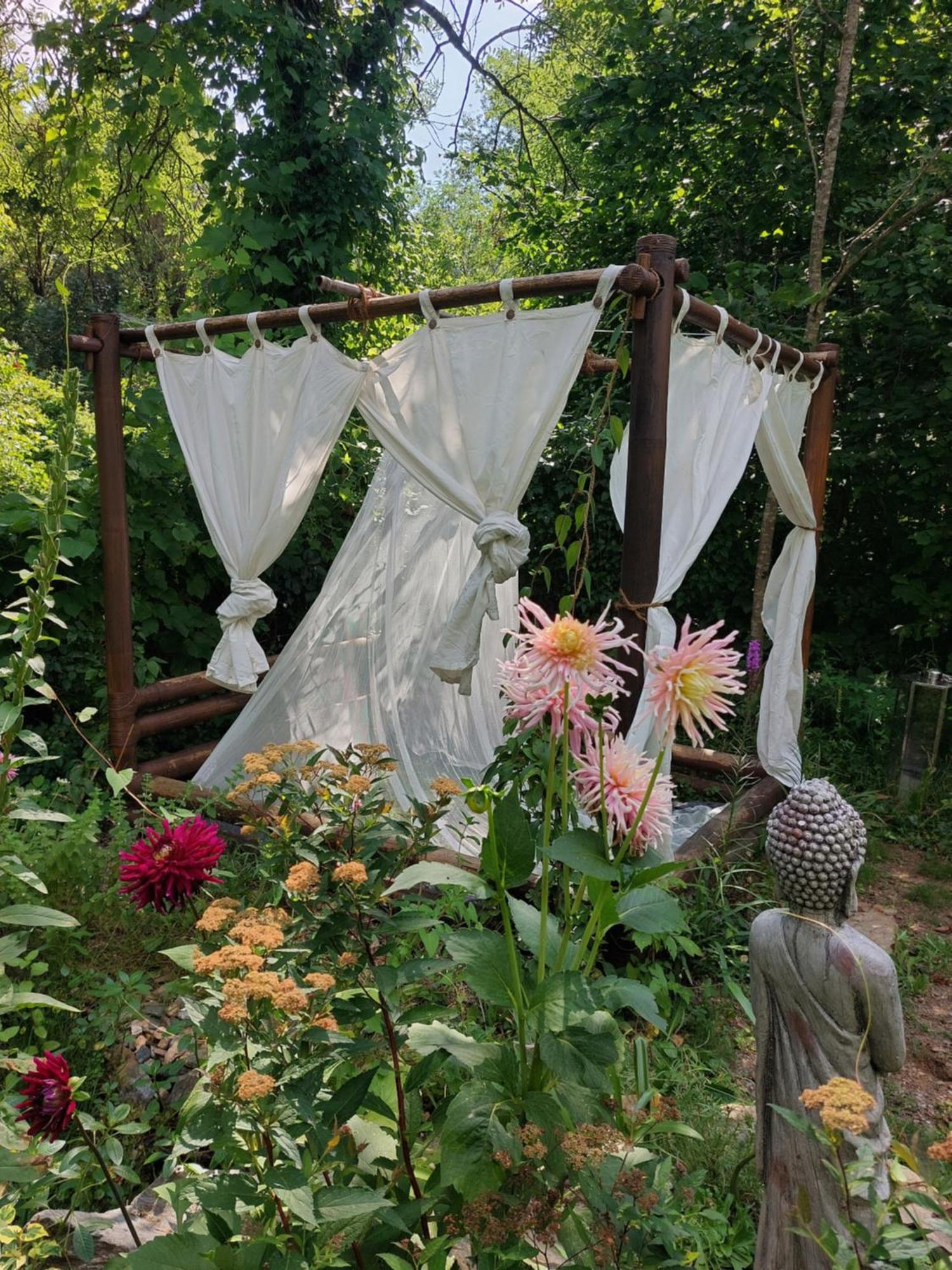 Gîte et jardin en bord de rivière Saumane Buitenkant foto